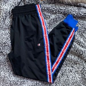 Champion pants ✨✨